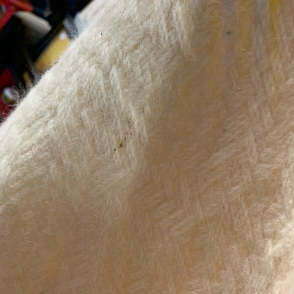 Pendleton Wool Throw - Picture 4 of 4